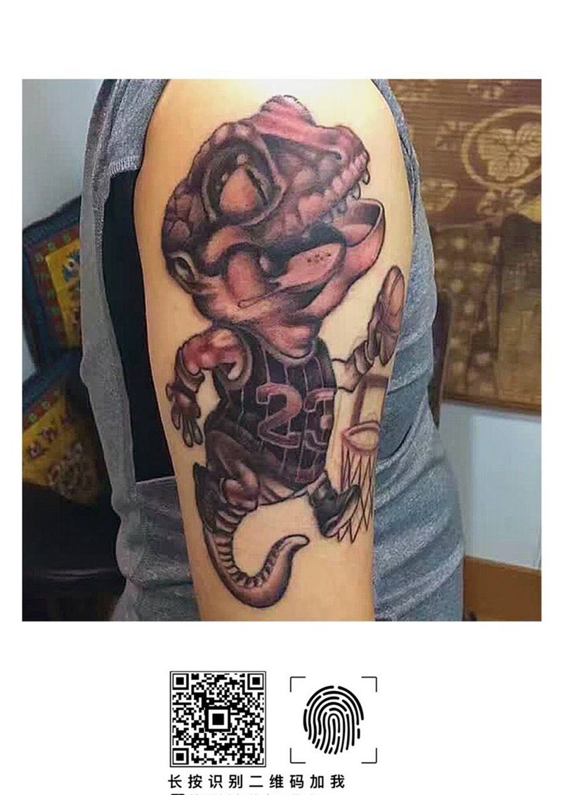 小恐龙一只纹身图片