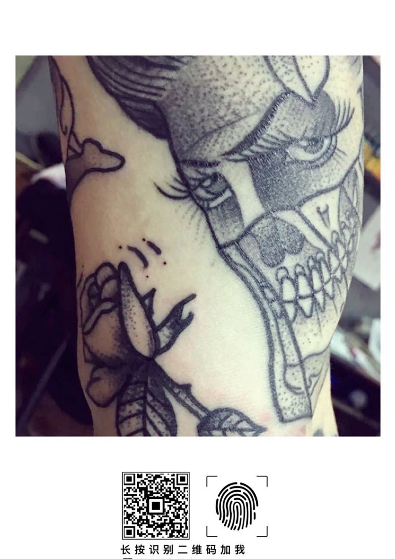 school臂纹身图片