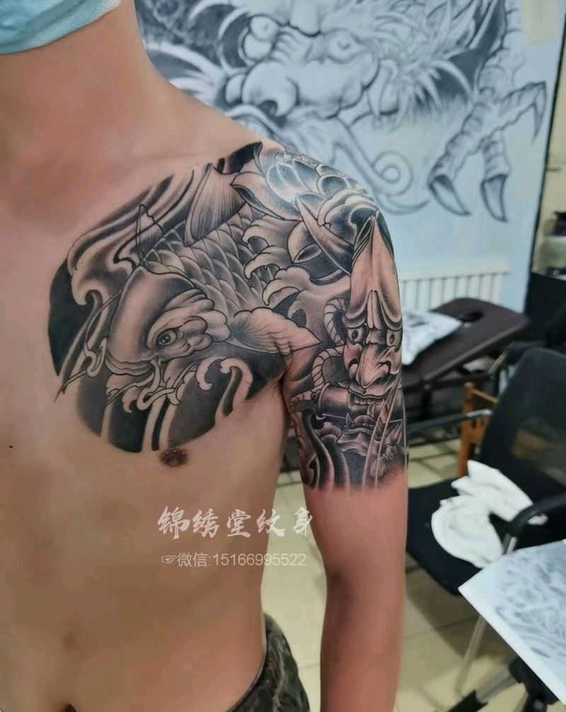 半甲纹身图片_胸部手臂新传统纹身图案