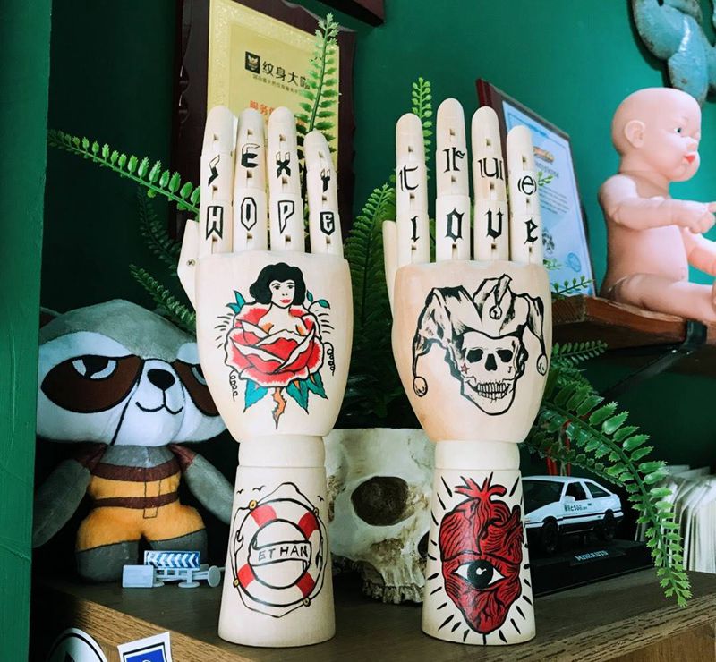 School小手纹身图片