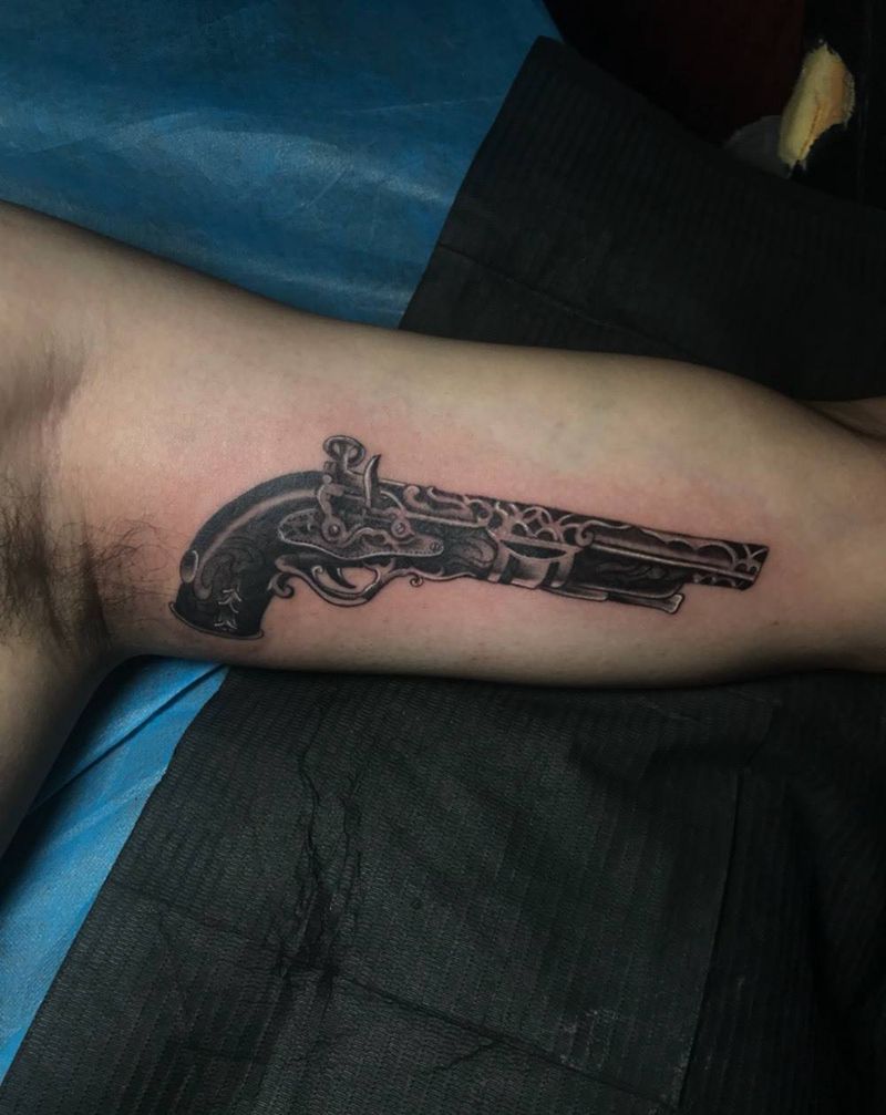 枪纹身图片