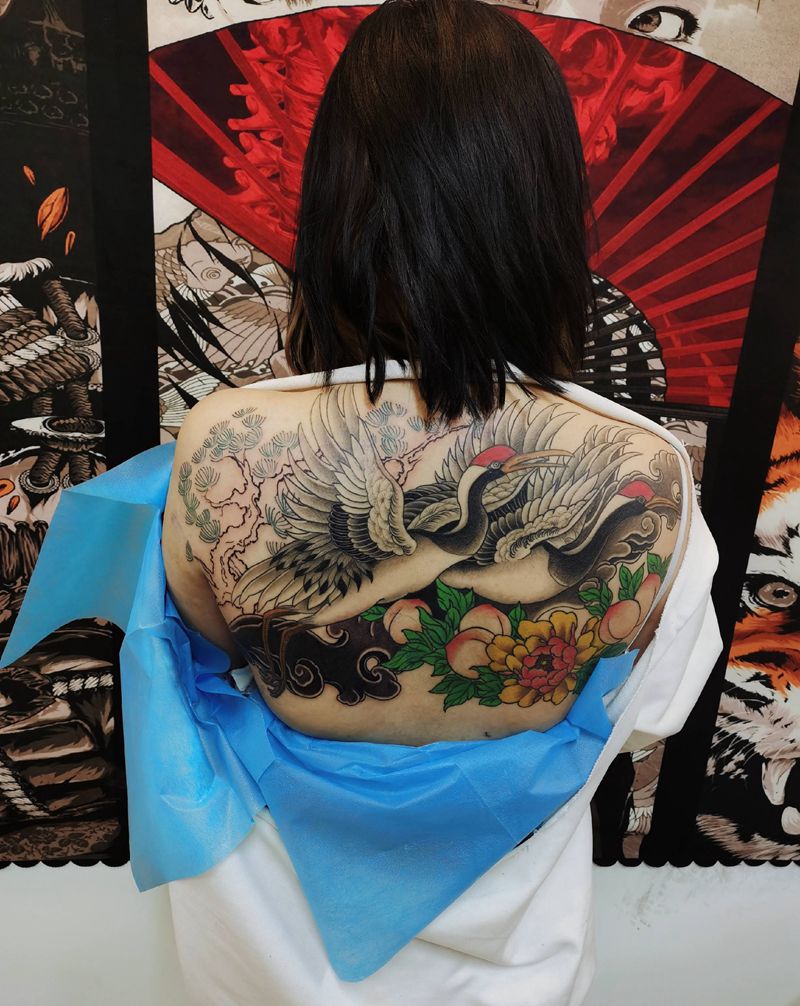 松鹤延年纹身图片_背部纹身图案