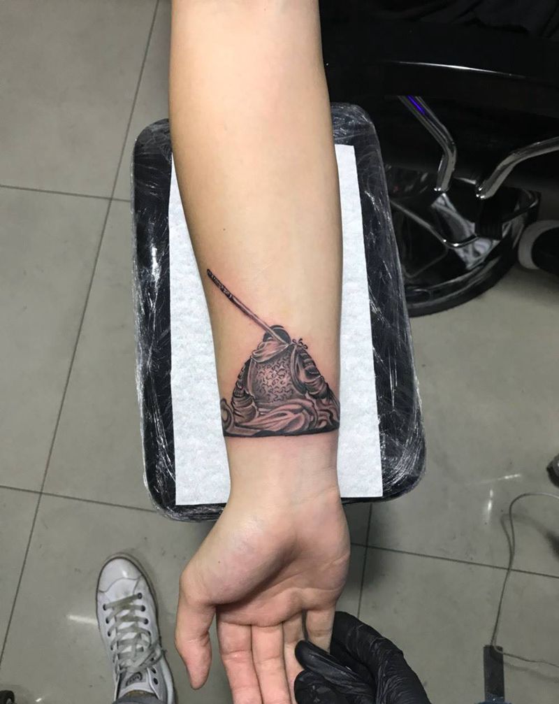 谁是谁的盖世英雄纹身图片