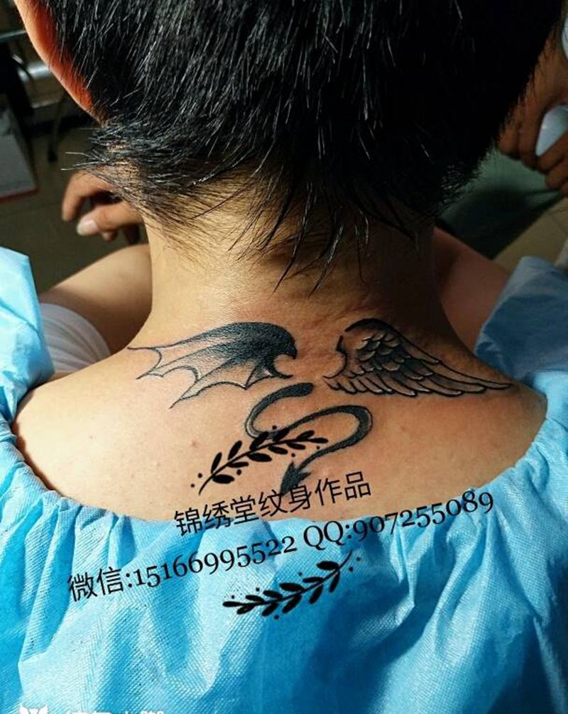 翅膀纹身图片