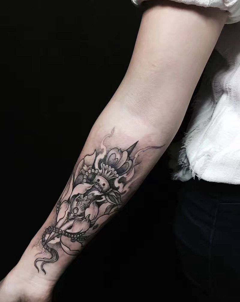 降魔杵纹身图片_成品颈部手臂传统图腾宗教纹身图案