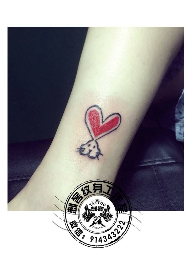 猛兽一枚纹身图片