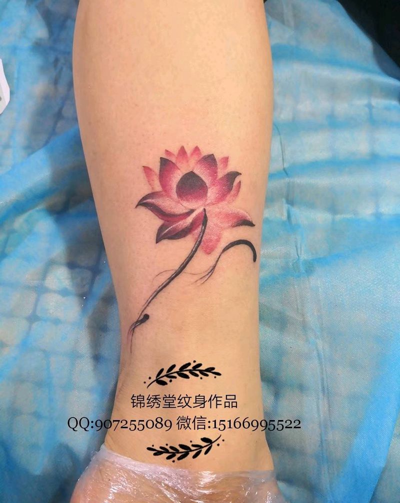 莲花纹身图片_新传统纹身图案