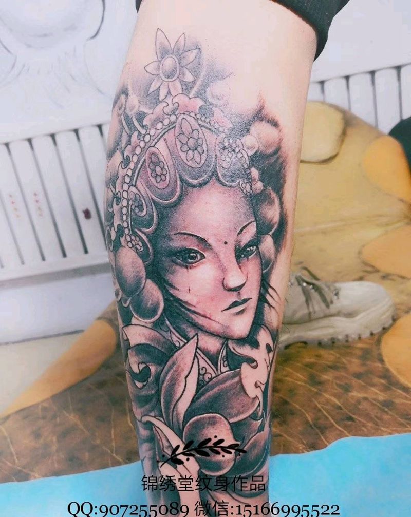 艺伎纹身图片_腿部新传统纹身图案