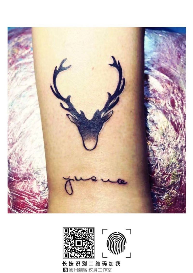 鹿角纹身图片