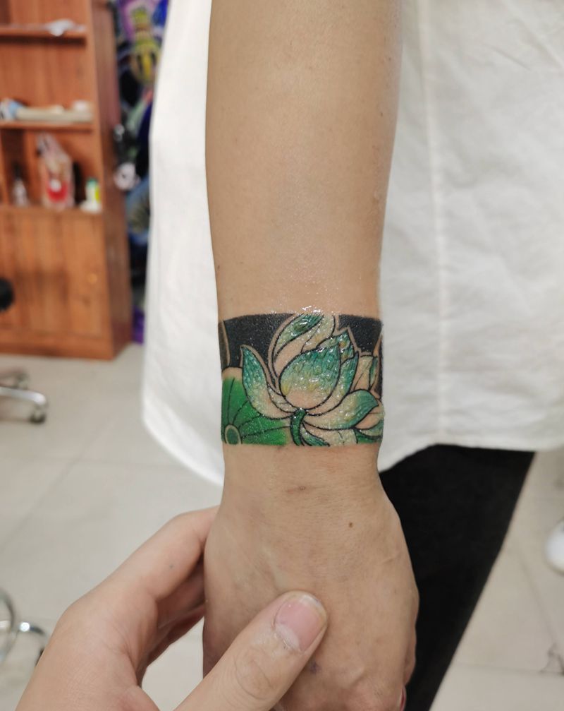 荷花 手环纹身图片_手臂纹身图案