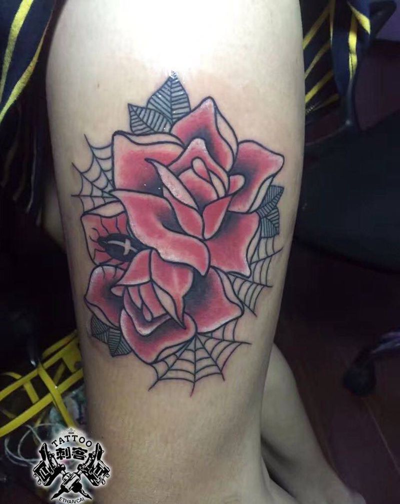 old school玫瑰蛛网纹身图片