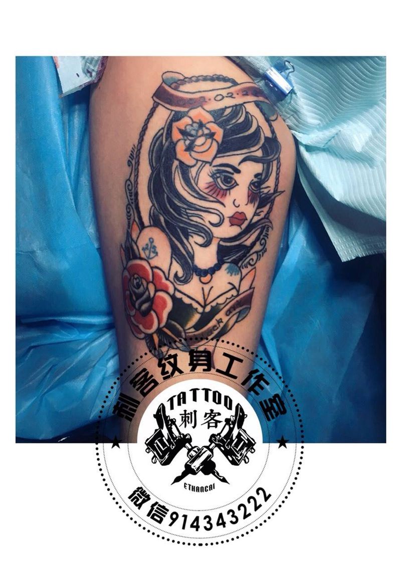 Old school美女【未完成】纹身图片