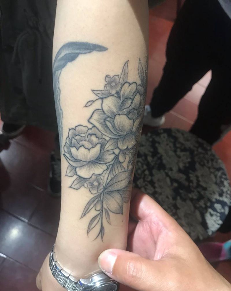 素花纹身图片_手臂新传统花纹身图案