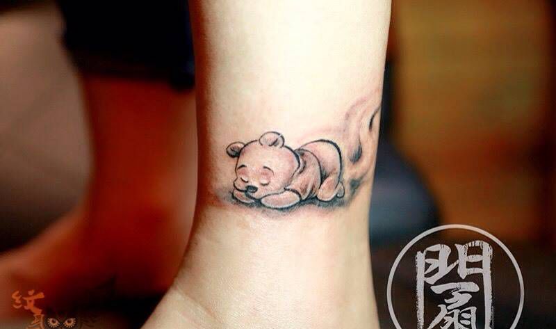 小熊纹身纹身图片_成品脚部清新动物几何情侣原创纹身图案