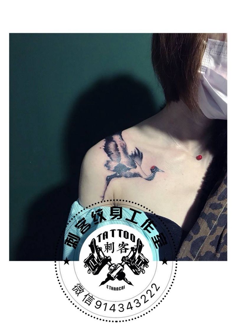 水墨鹤纹身图片