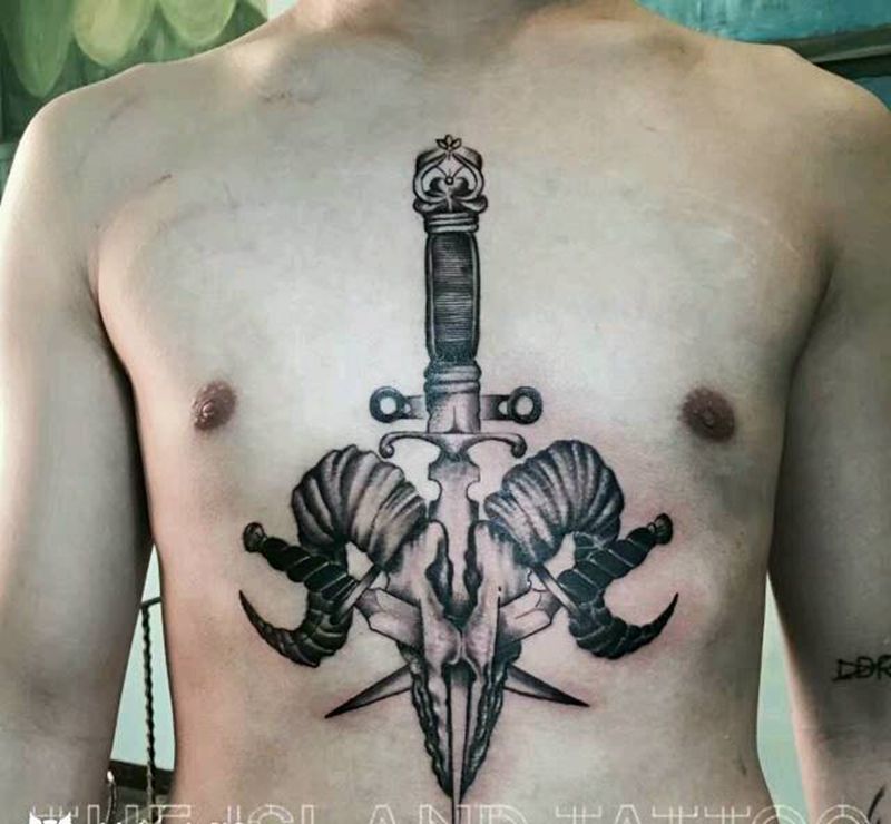 无名纹身图片_胸部腹部欧美写实动物鬼神成品纹身图案