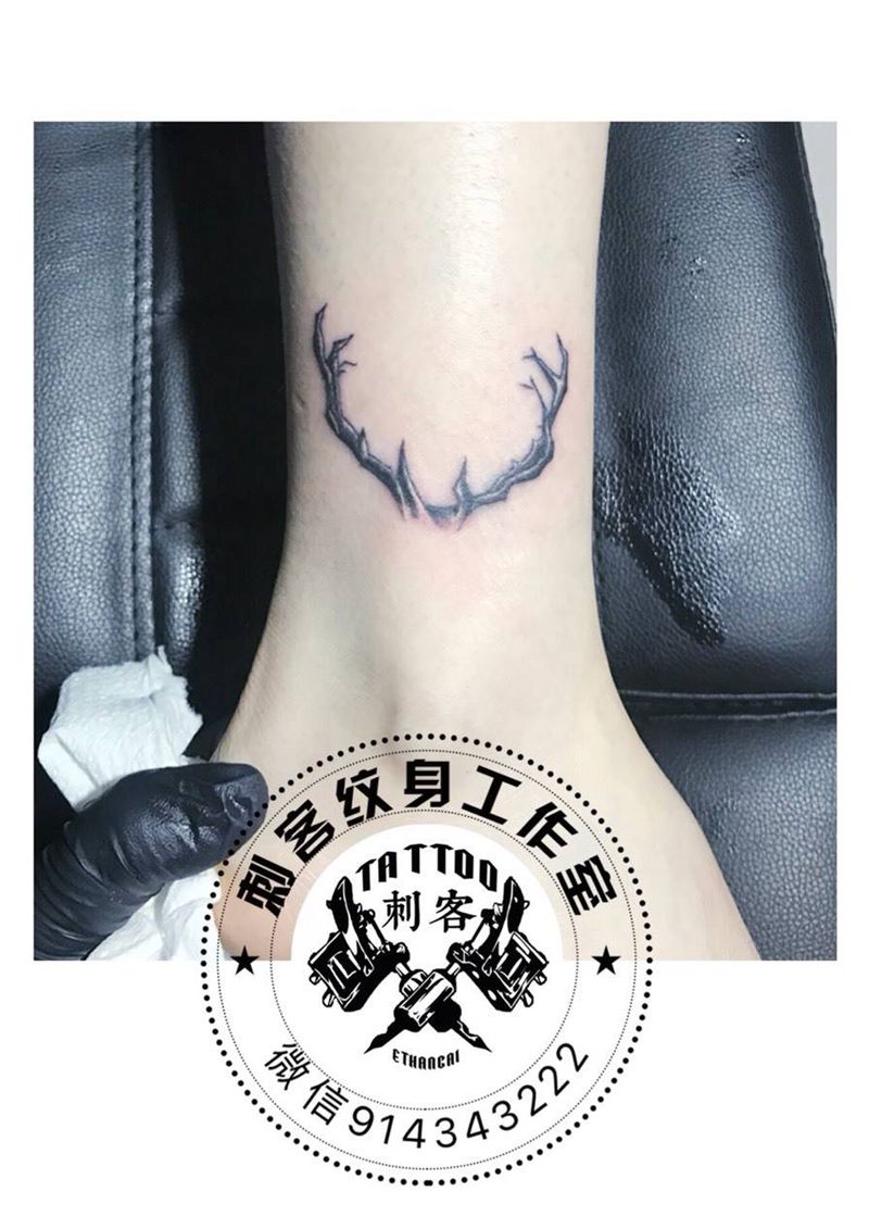 鹿角纹身图片
