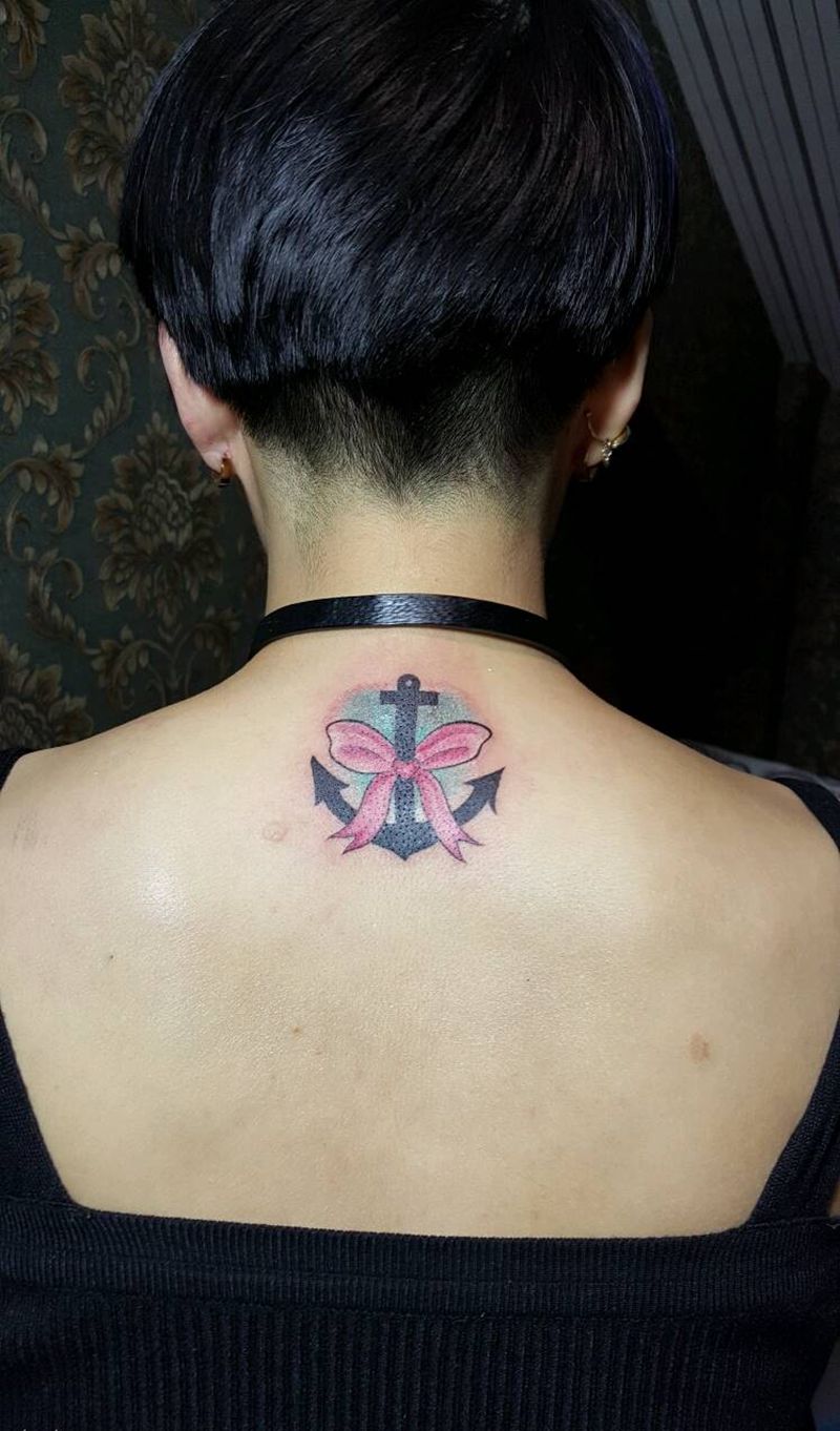 覆盖一个纹身图片_颈部背部欧美清新成品纹身图案