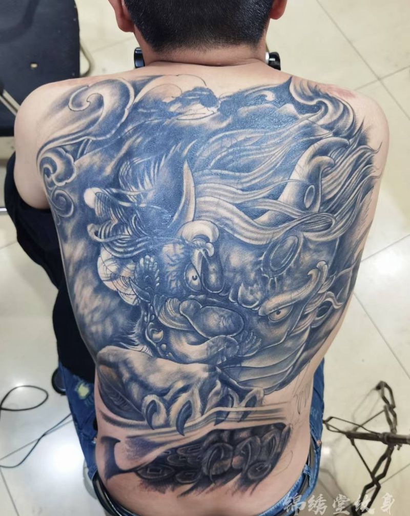 大遮盖纹身图片_背部新传统纹身图案
