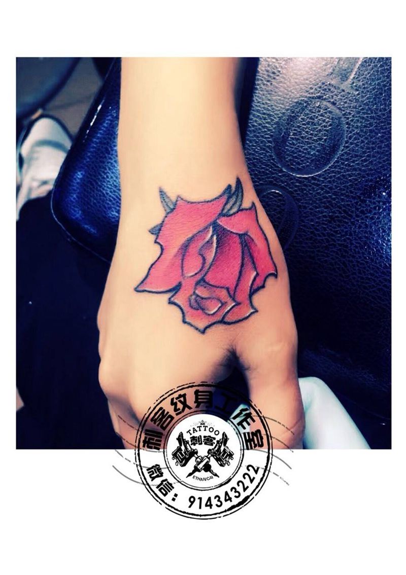 伤疤遮盖纹身图片