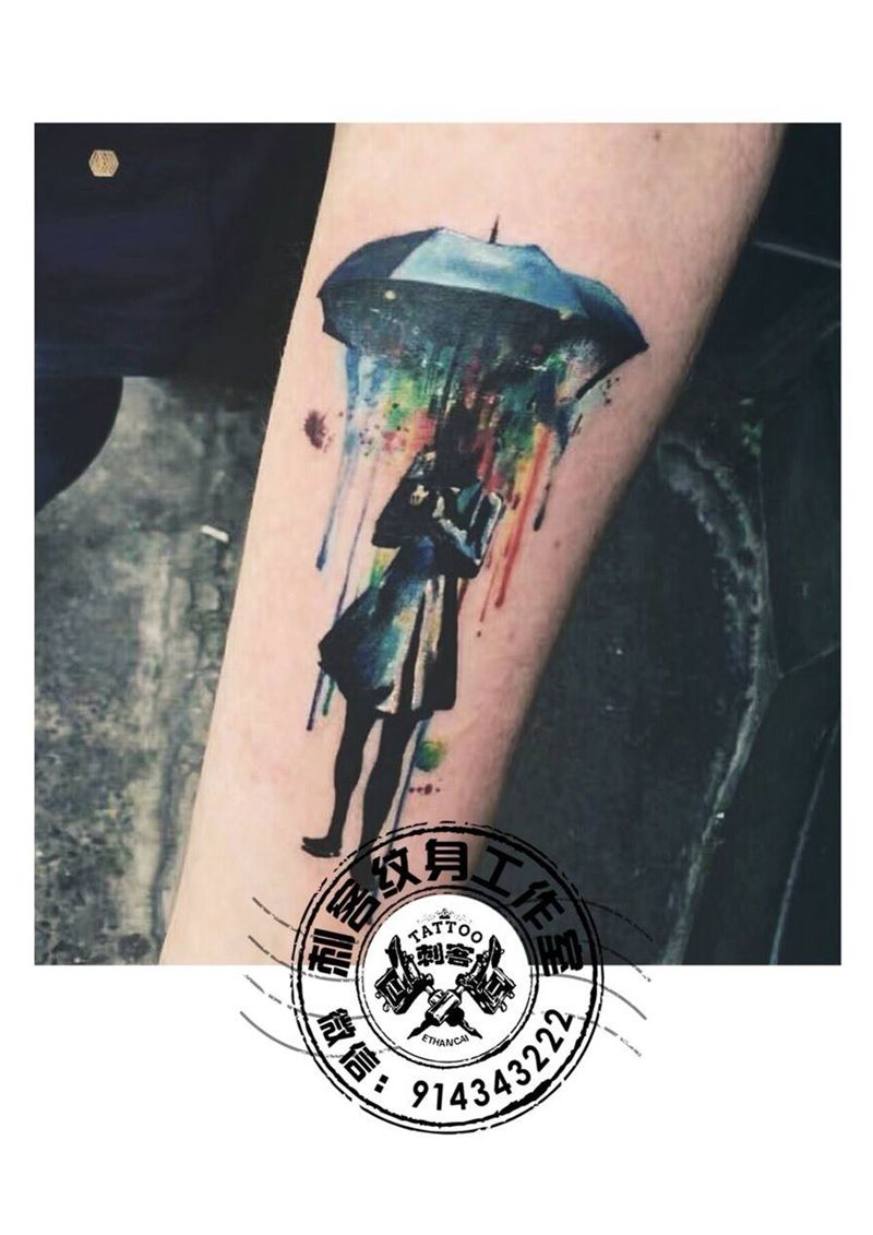 雨中情纹身图片