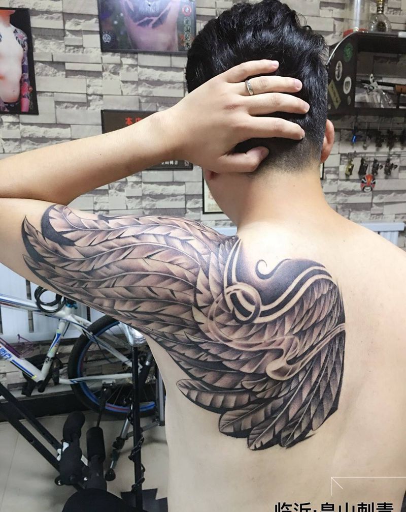 天使之翼纹身图片