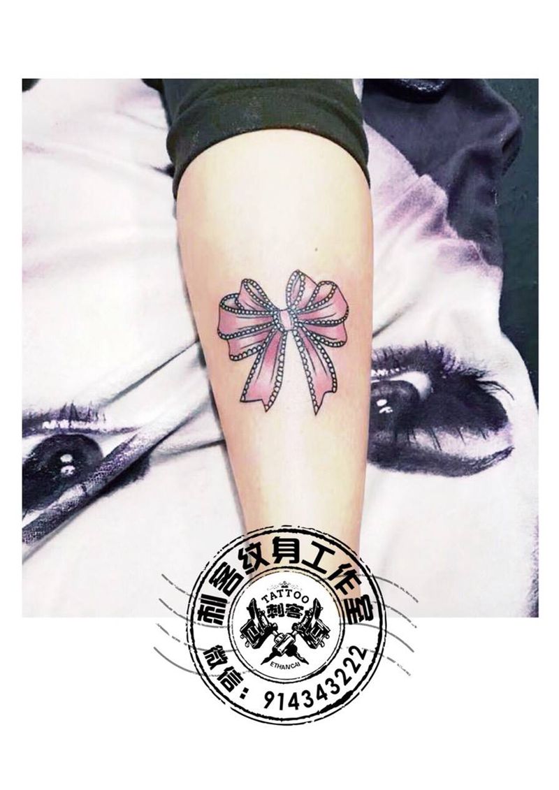 蝴蝶结纹身图片