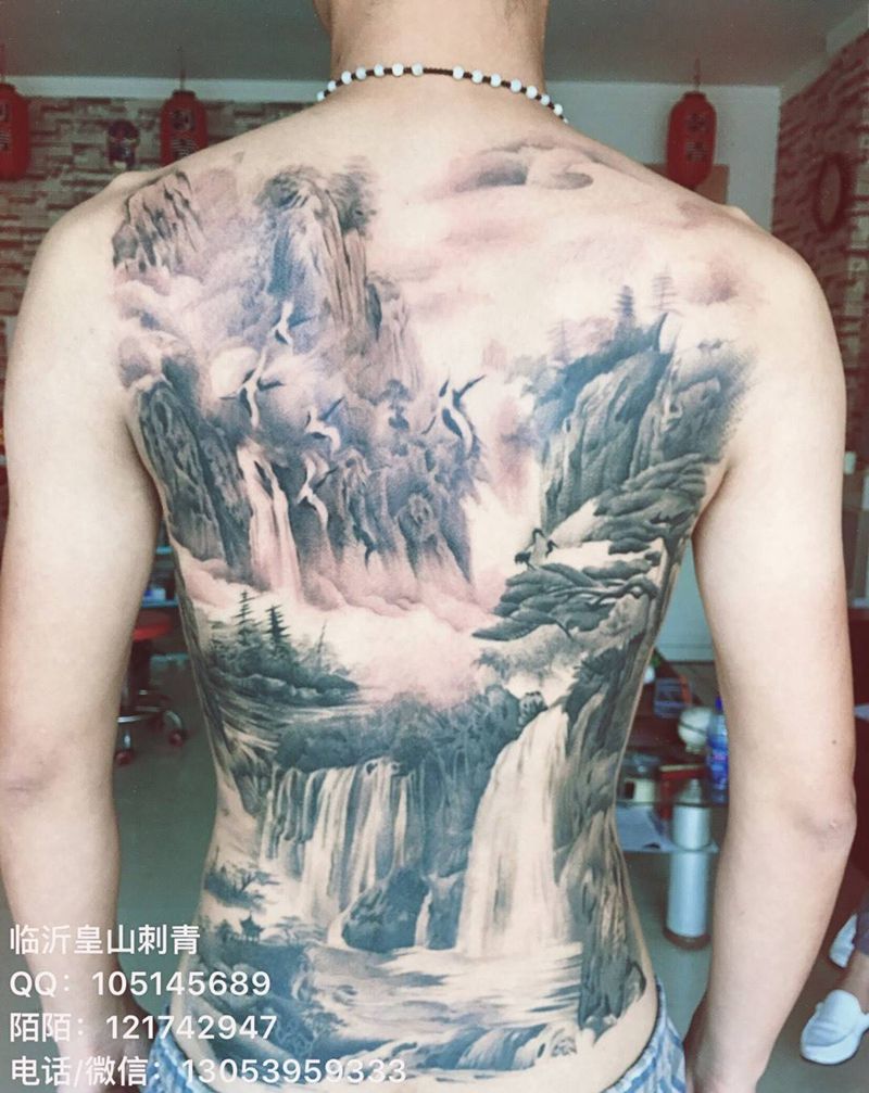 高山流水图纹身图片