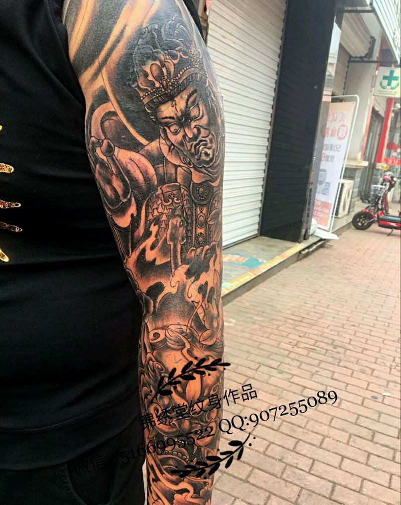 遮盖花臂纹身图片