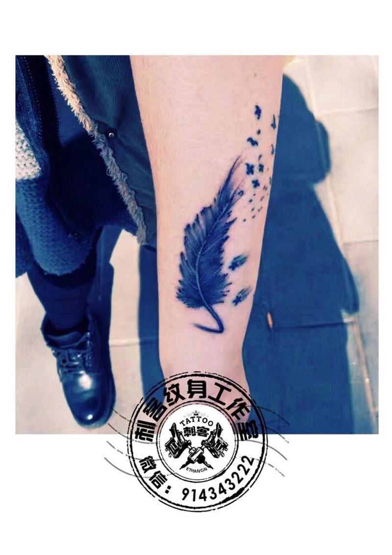 羽纹身图片