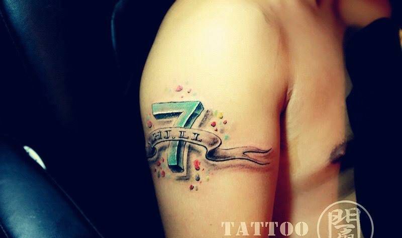 情侣之间纹身图片_成品手臂清新字符几何原创情侣纹身图案