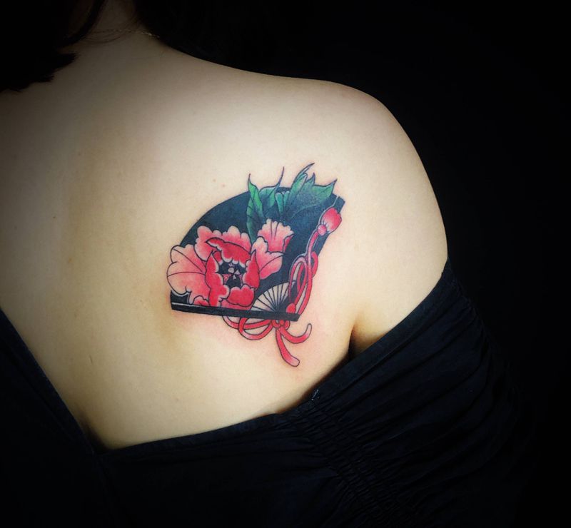 遮盖纹身图片_肩部纹身图案