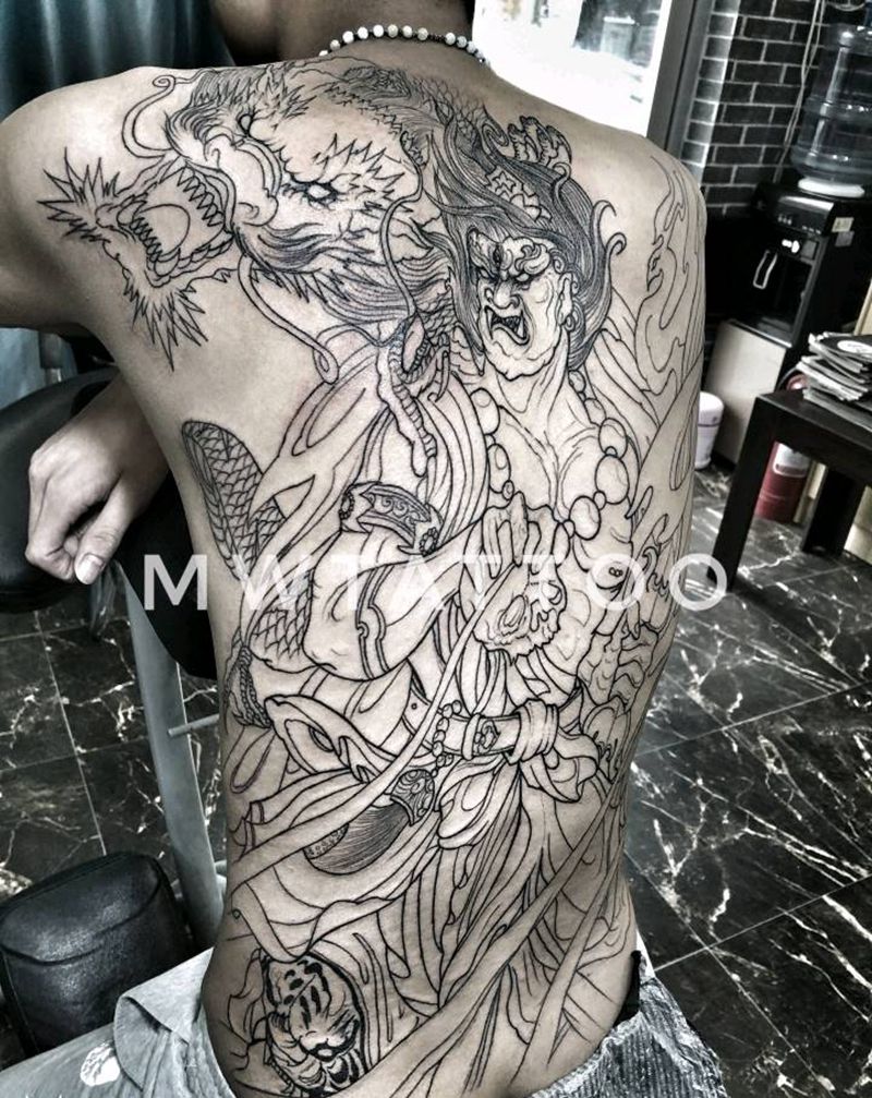 不动明王纹身图片_背部新传统纹身图案