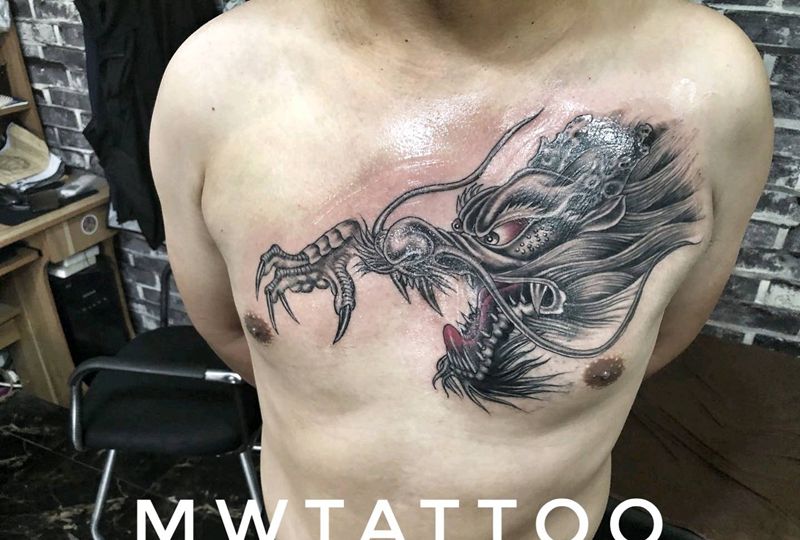 龙头纹身图片_胸部新传统纹身图案
