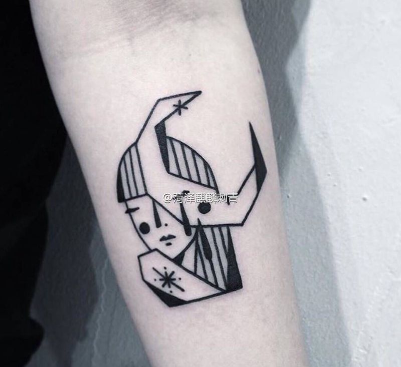 张扬个性又精致的小纹身纹身图片_成品手臂腿部图腾纹身图案