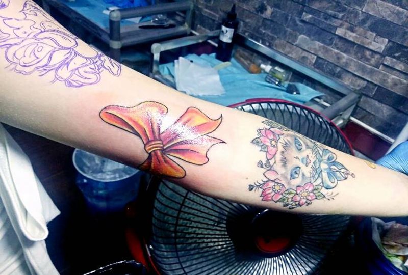 蝴蝶结纹身图片