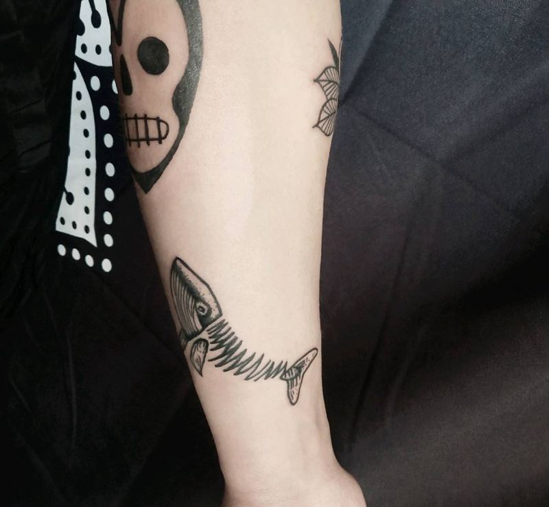 鱼纹身图片_手臂纹身图案