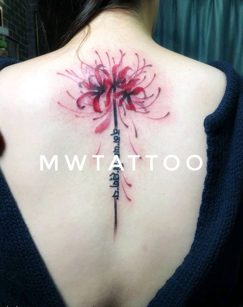 彼岸花纹身图片_背部新传统纹身图案