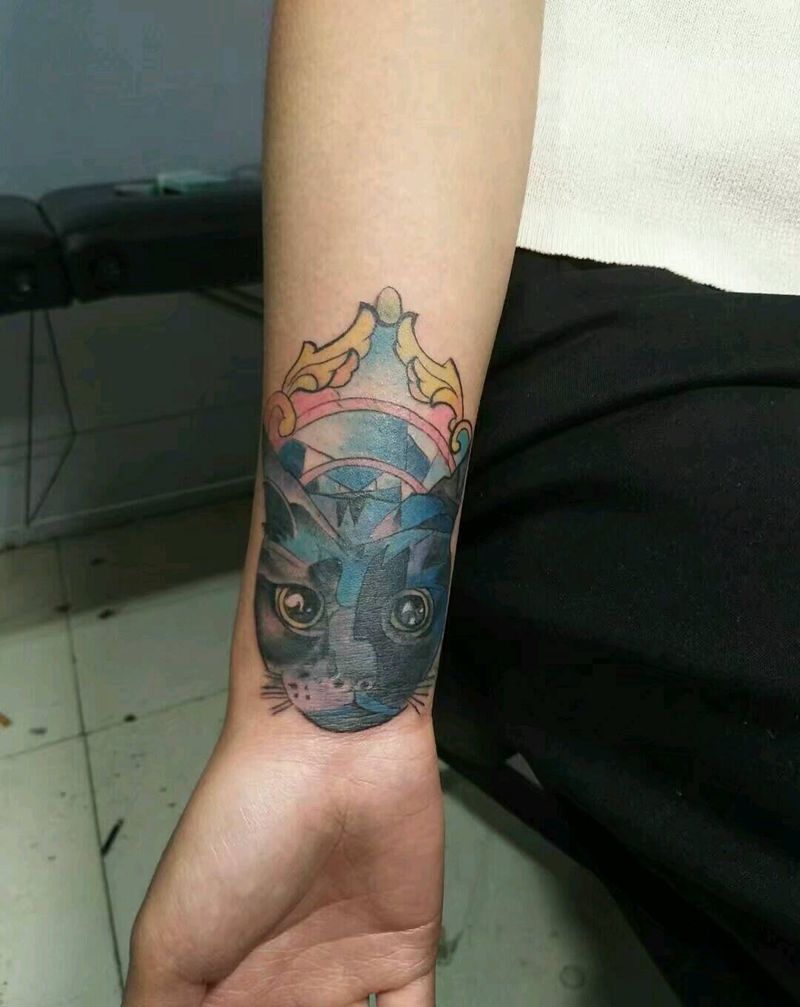 猫咪 遮盖字体纹身图片