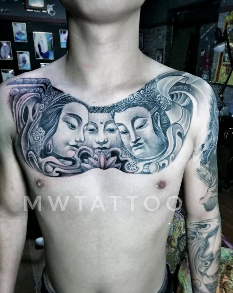 西方三圣纹身图片_胸部新传统纹身图案