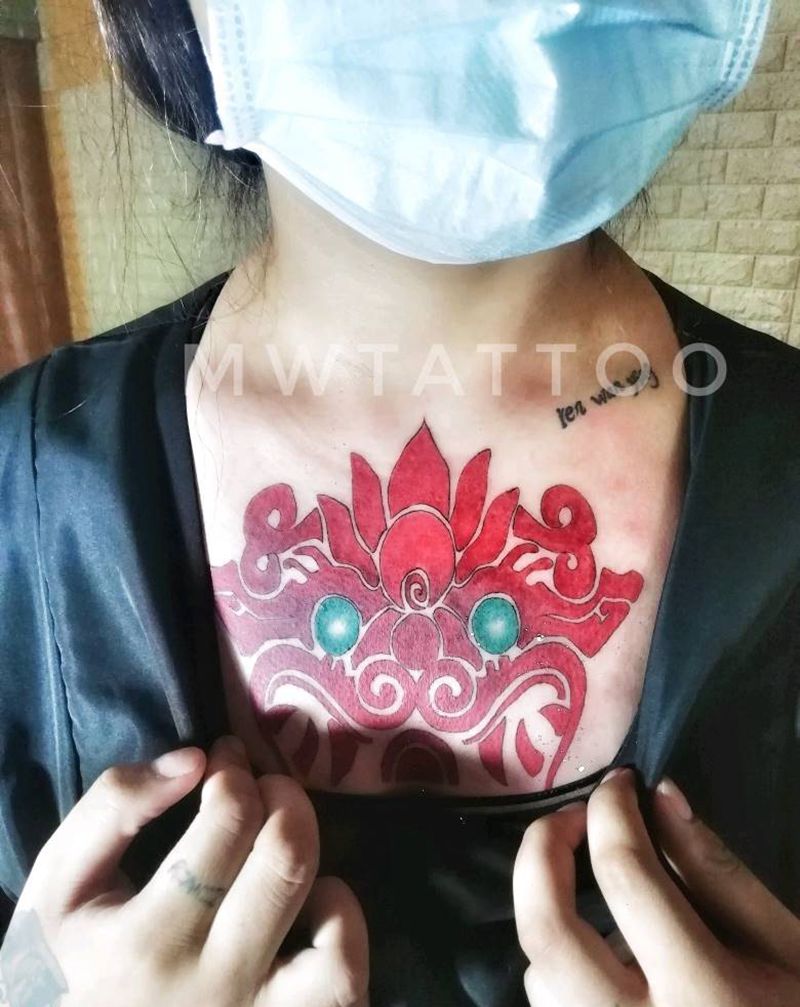 抽象图案纹身图片_胸部纹身图案