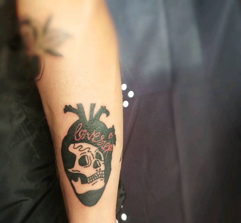 心纹身图片_手臂纹身图案