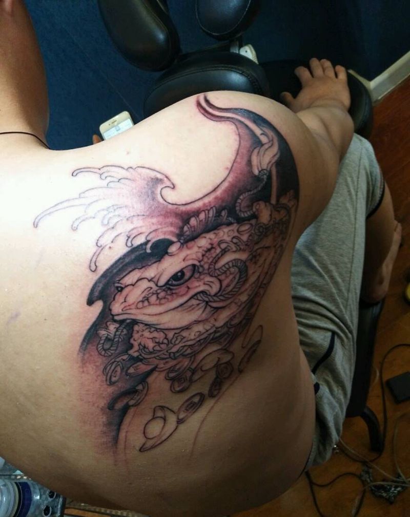 聚财金蟾纹身图片