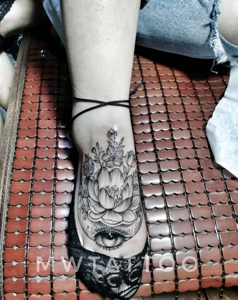 上帝之眼纹身图片