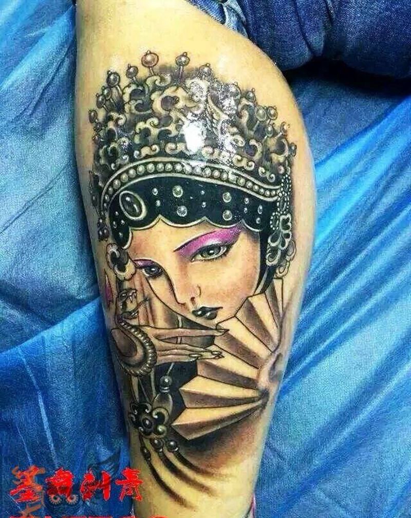 花旦纹身图片_人物肖像腿部成品纹身图案