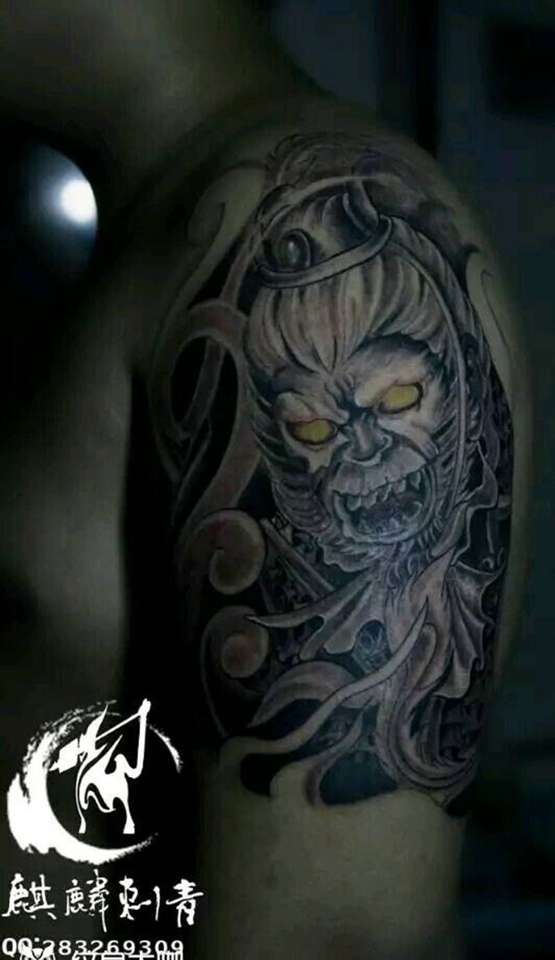 大臂孙悟空纹身图片