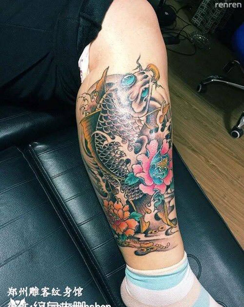 招财鱼纹身图片_成品腿部传统静物郑州纹身图案