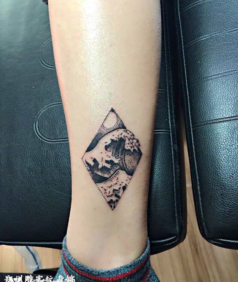 浪花纹身纹身图片_成品脚部欧美静物郑州纹身图案