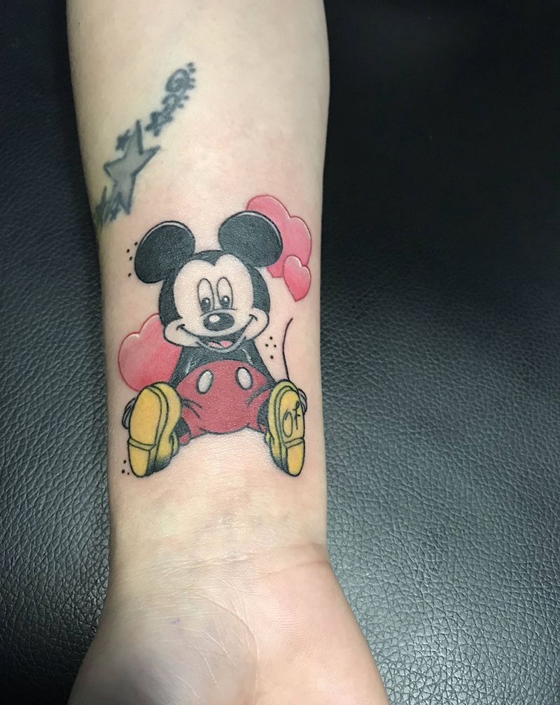 米老鼠纹身图片_手臂纹身图案