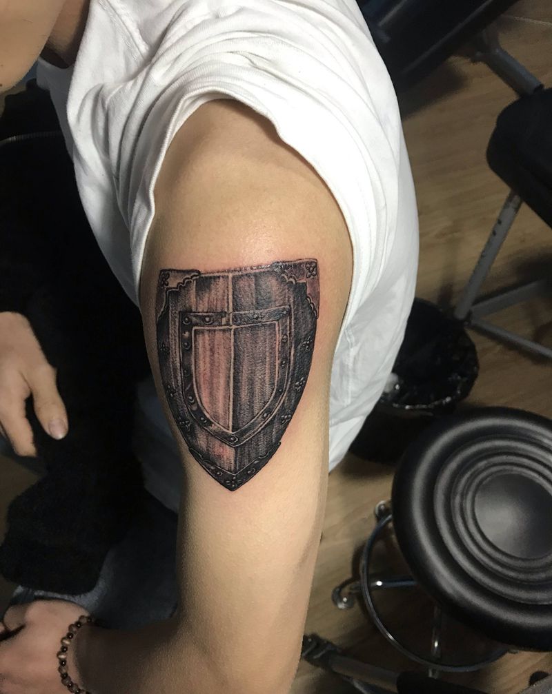 盾牌纹身图片_手臂纹身图案
